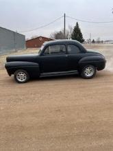 1941 Ford Deluxe Coupe