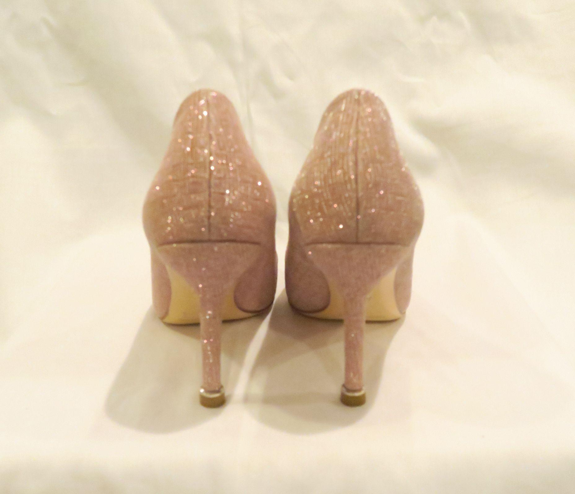 Manolo Blahnik Hangisi Pink Glitter Jewel Buckle Pumps (size 35)