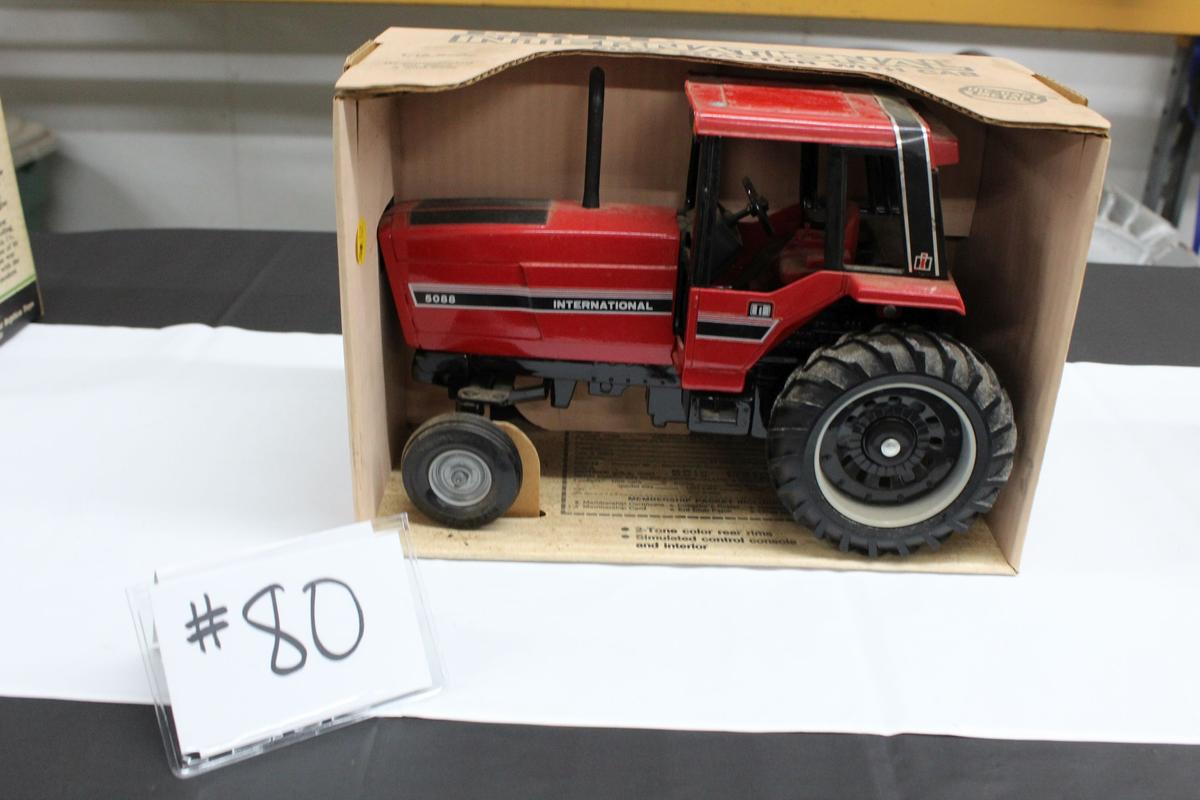 INTERNATIONAL 5088 TRACTOR W/ CAB (IN BOX)