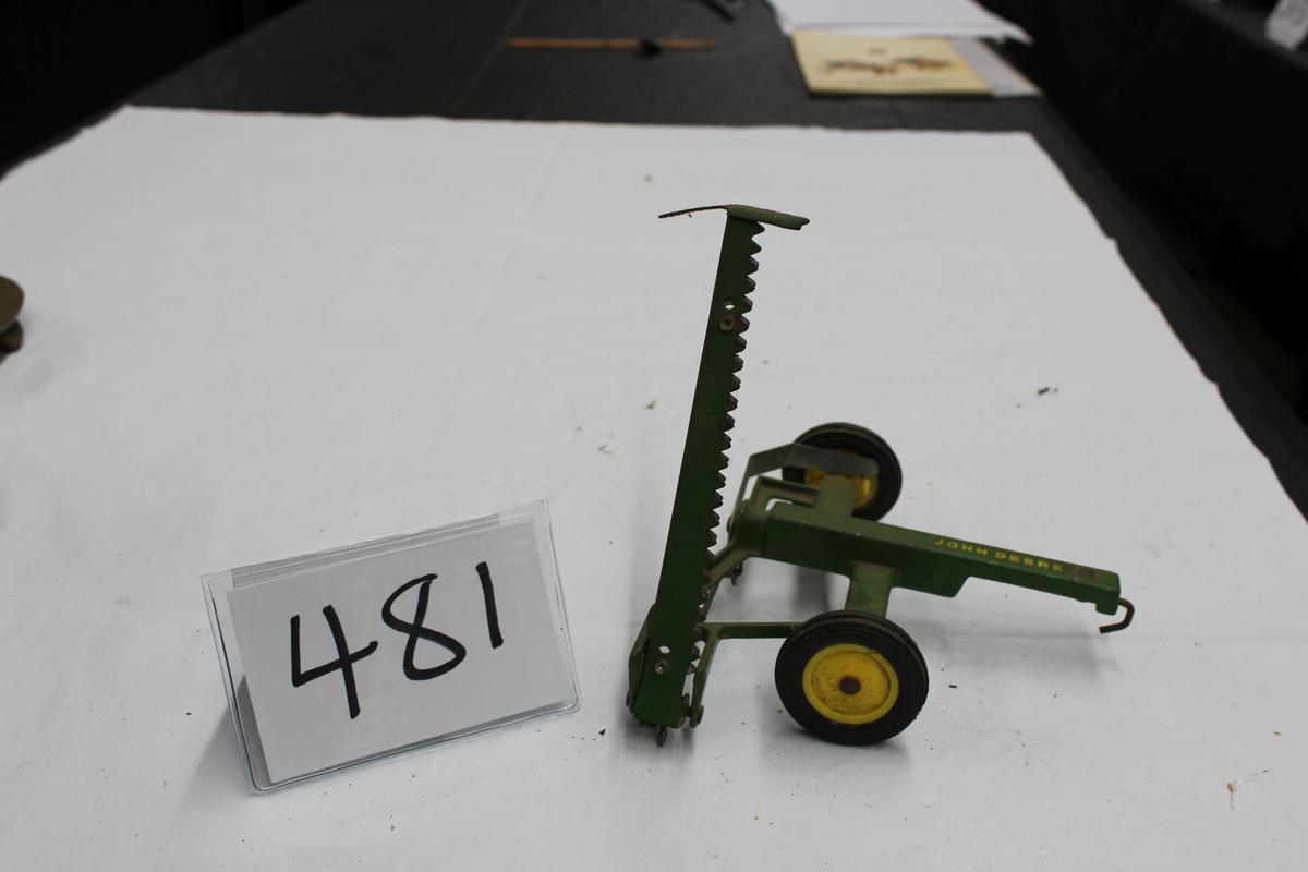 JOHN DEERE PULL TYPE SICKLE BAR MOWER