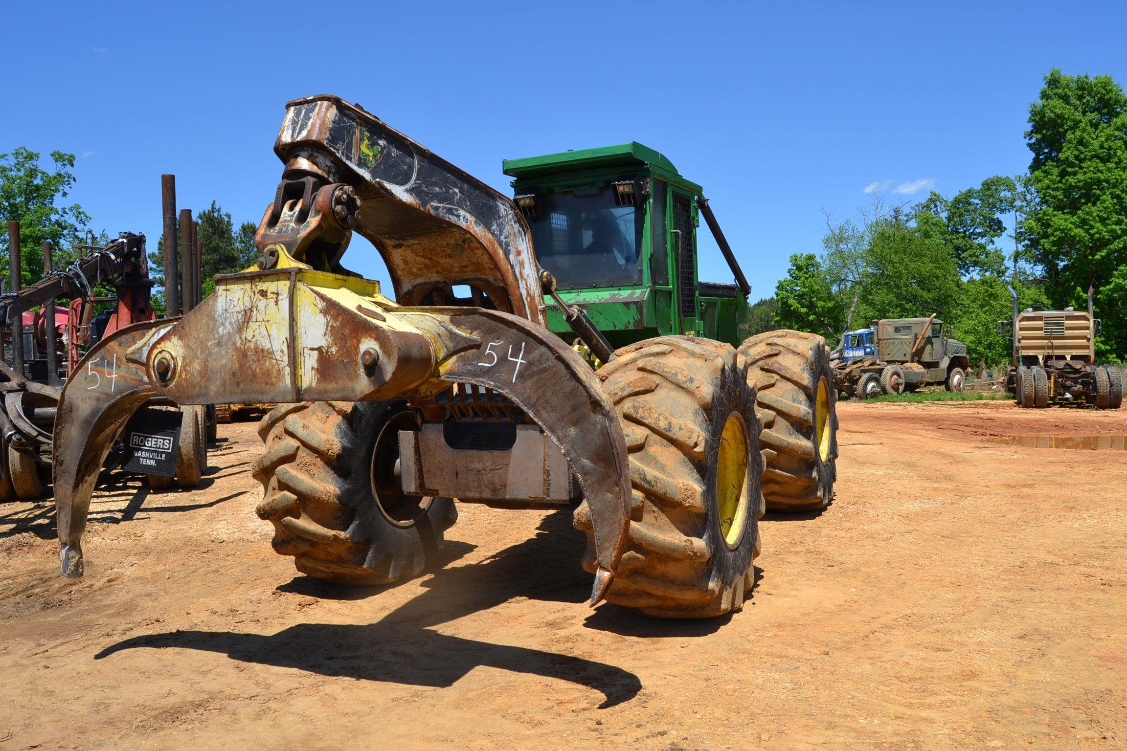 TIMBERJACK 460D GRAPPLE SKIDDER W/ WINCH W/ 30.5X32 RUB W/ ENCLOSED CAB HEAT & AIR SN#DW460DG590394