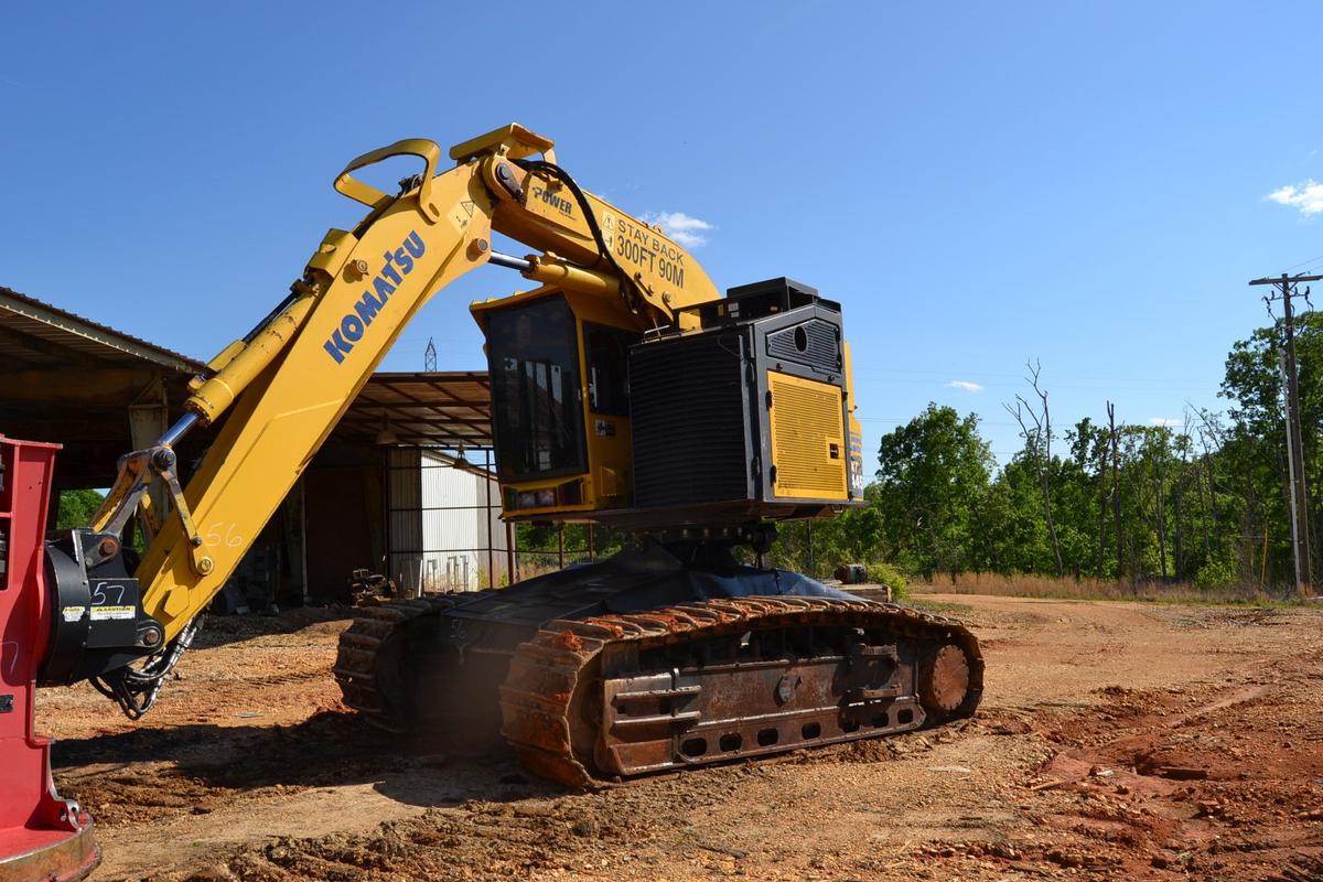 2012 KOMATSU XT 445L TRACK FELLER BUNCHER W/ HEAT & AIR CAB W/ SELF LEVELING W/ CUMMMINS DIESEL ENGI