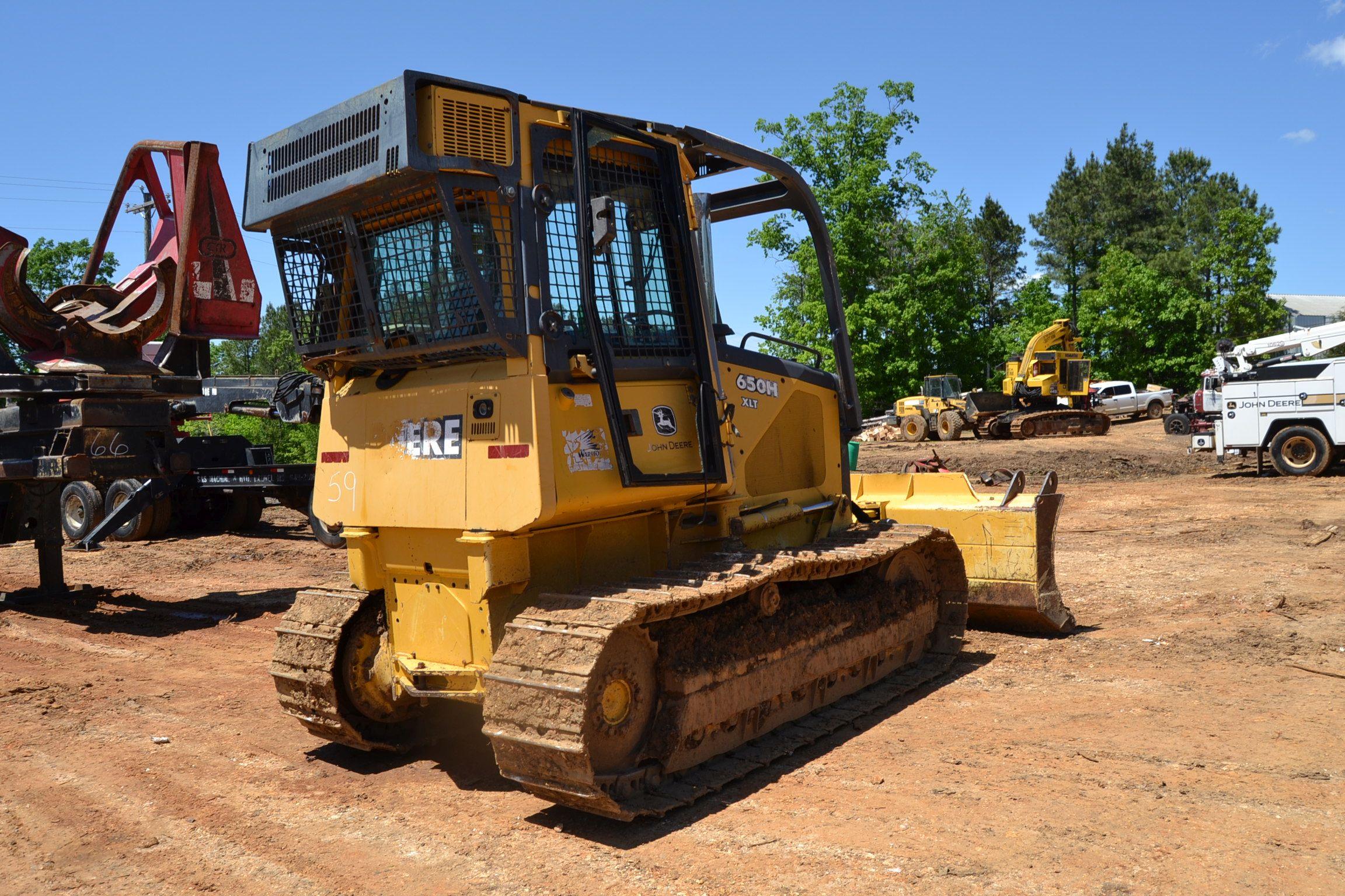 JOHN DEERE 650H XLT DOZER W/ 6 WAY BLADE W/ ENCLOSED CAB SN#924106 9,369 HOURS