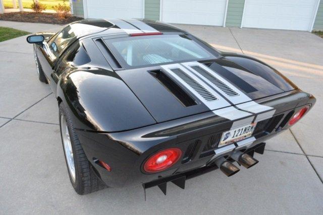 2005 Ford GT