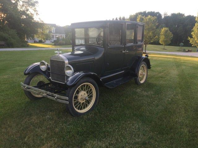 1927 Ford Model T Sedan