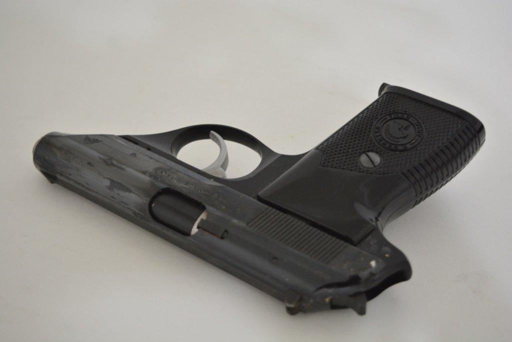 Beretta Model 90 .32 Cal Semi-Auto Pistol MIB