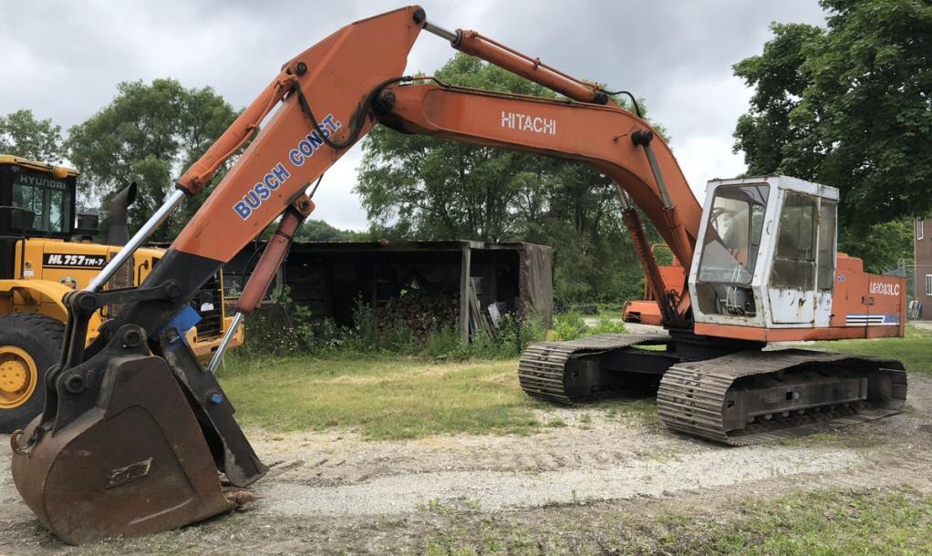 Hitachi UHO83LC hydraulic excavator