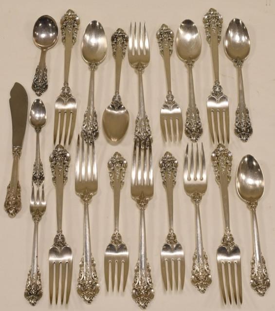 20 Pc. Wallace "Grand Baroque" Sterling Silver Set