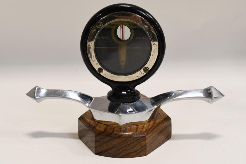 Moon Boyce Moto-Meter W/ Art Deco Dog Bone Cap