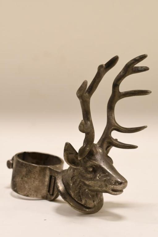 Early Elk Hood Ornament Mascot