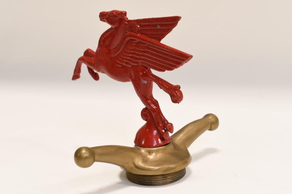 Mobil Pegasus Hood Ornament Radiator Cap Mascot