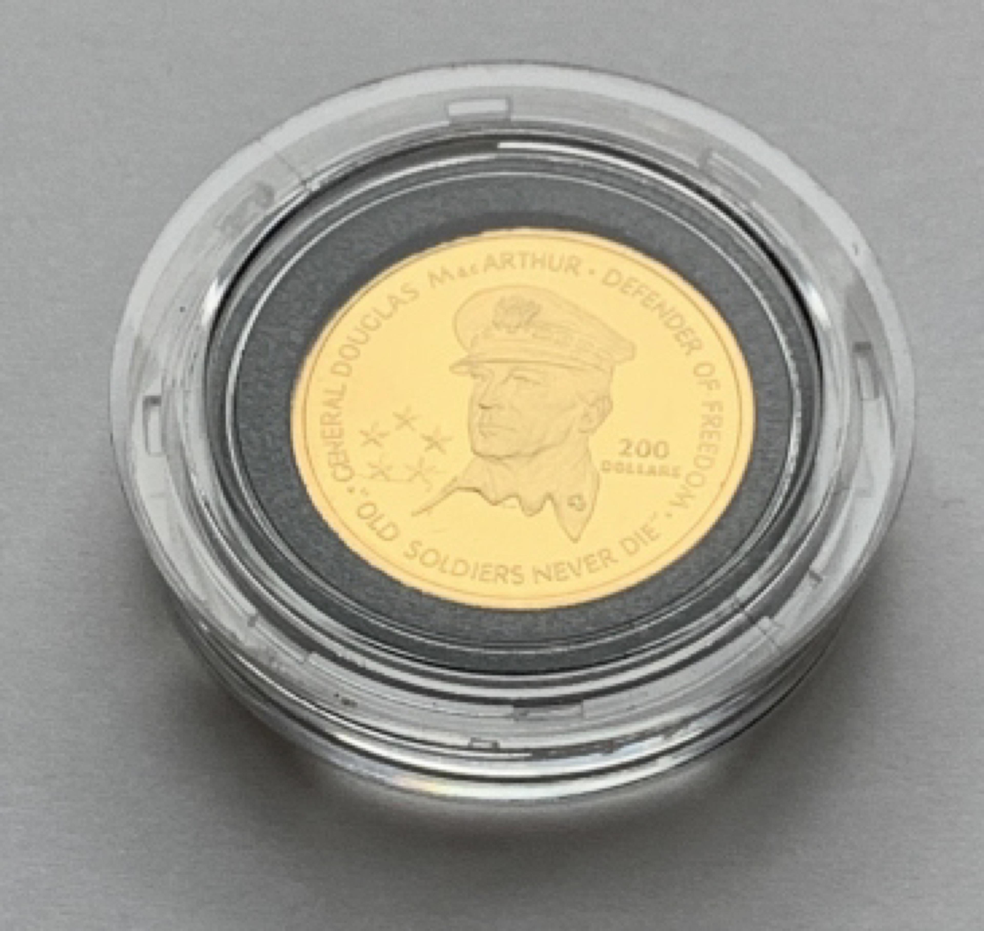 1989 Niue Proof Gold $200 General MacArthur Coin
