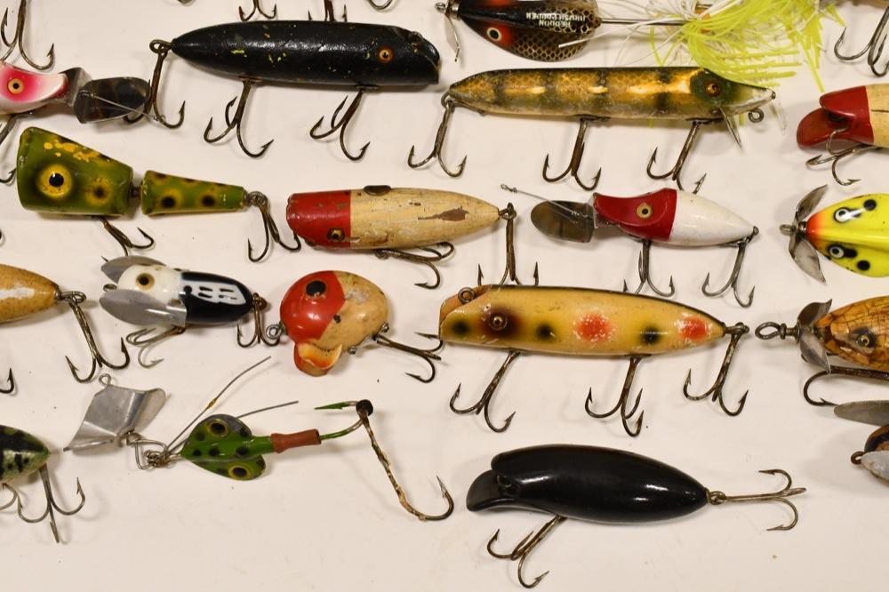 Large Lot Of Vintage Fishing Lures