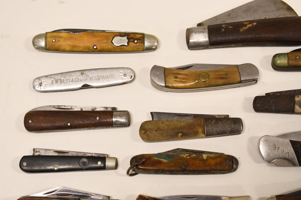 Lot Of 30 Vintage Folding Knives