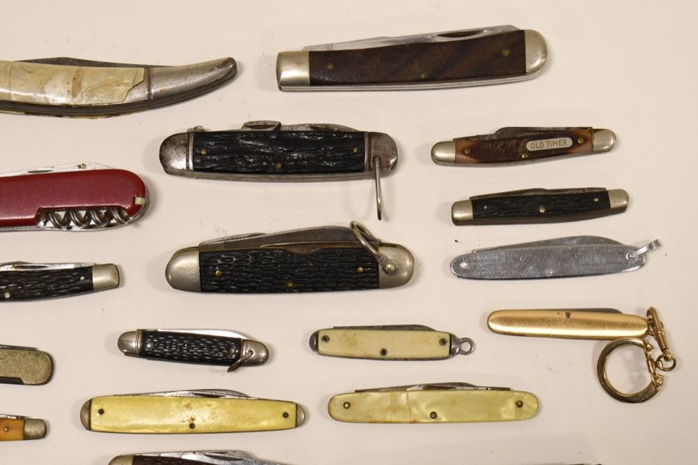 Lot Of 28 Vintage Folding Knives