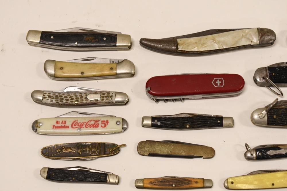 Lot Of 28 Vintage Folding Knives