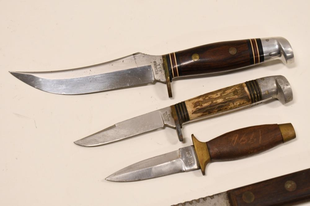 Lot Of 4 Vintage Fixed Blade Knives