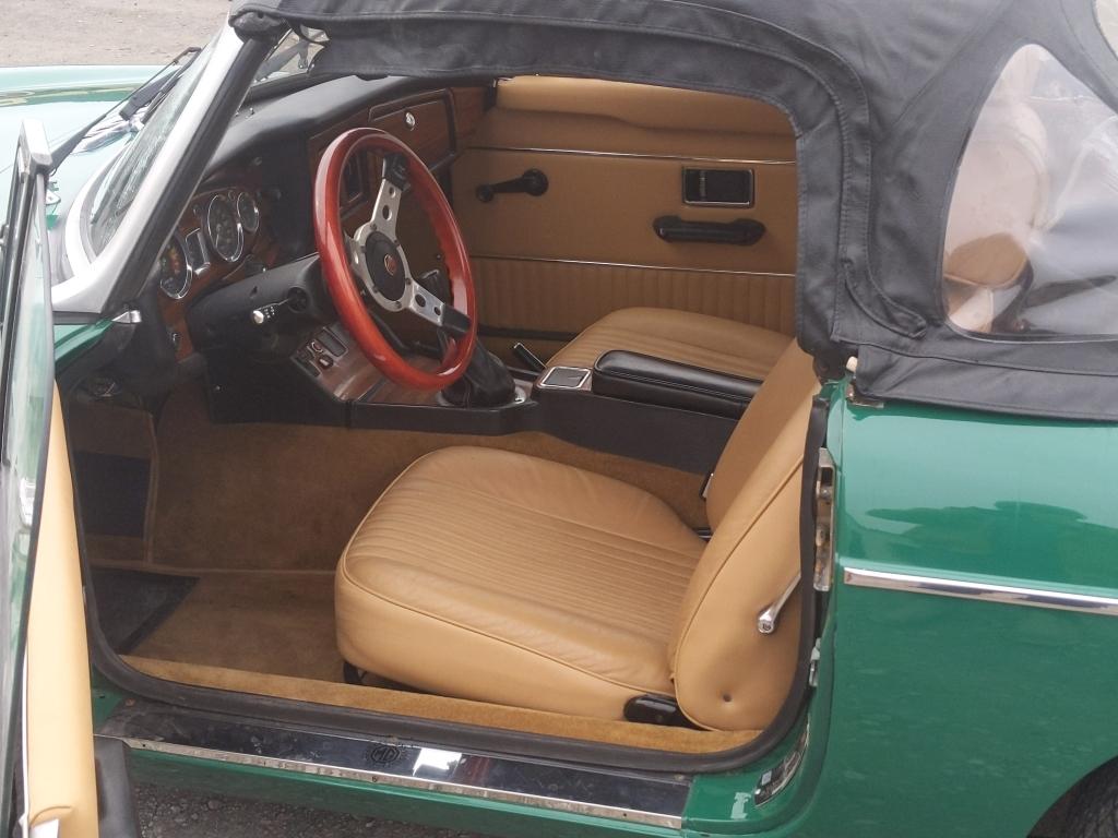 1974 MG B Roadster