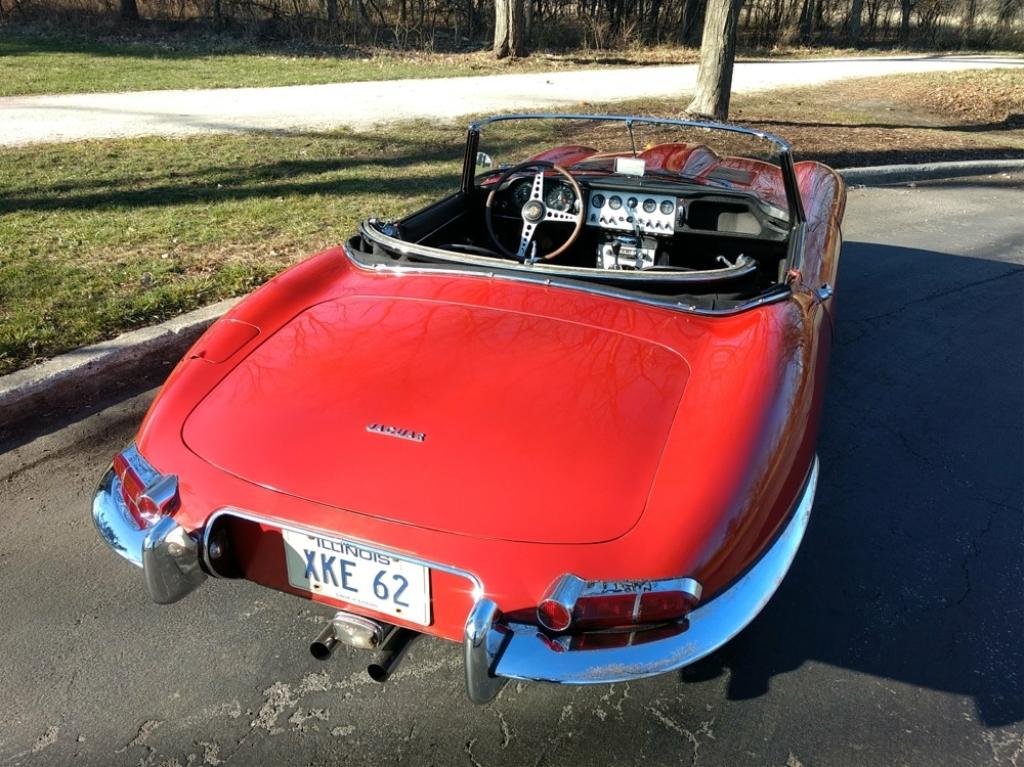 1962 Jaguar E-Type XKE "Flat Floor" Roadster