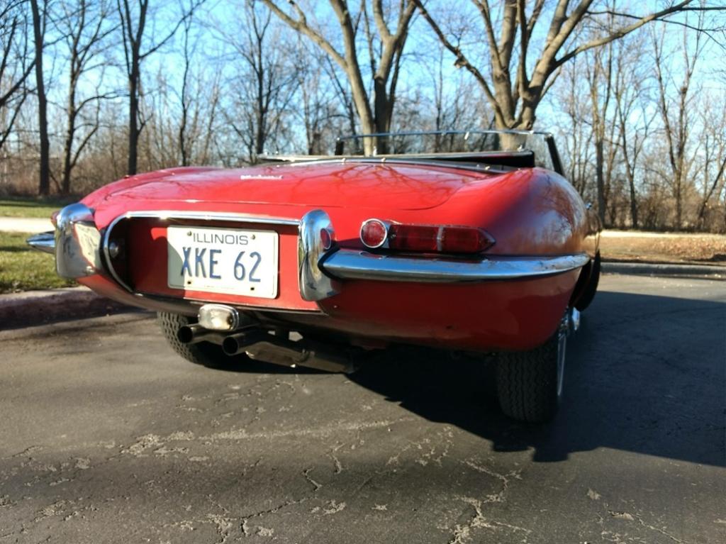 1962 Jaguar E-Type XKE "Flat Floor" Roadster