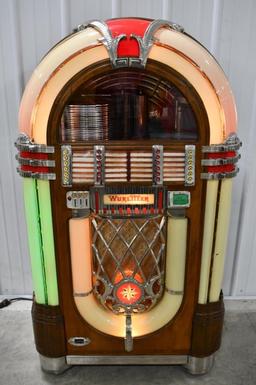 Coin-Op Wurlitzer Jukebox Model 1015 With Bubbler