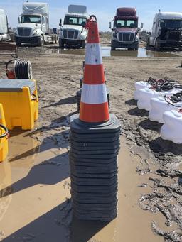 25 Traffic Cones