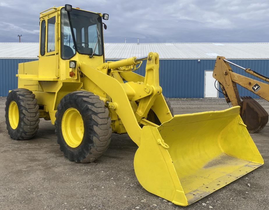 John Deere 444E Loader