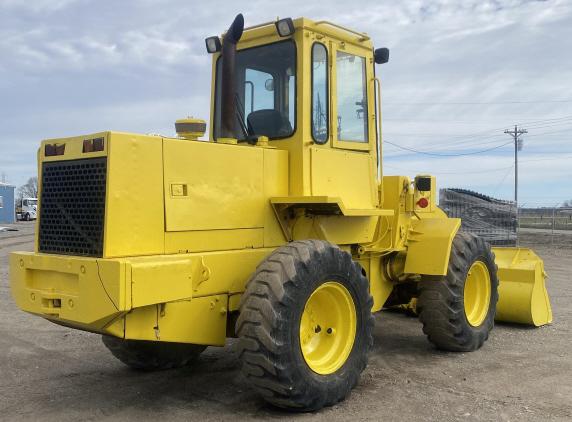 John Deere 444E Loader