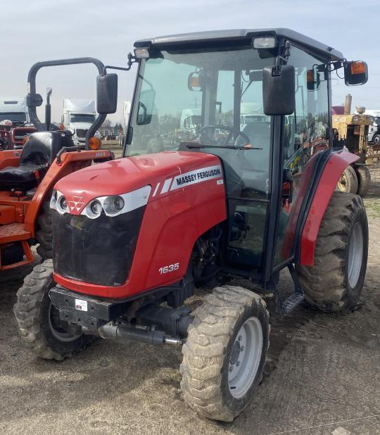 Massey Ferguson 1635 Tractor