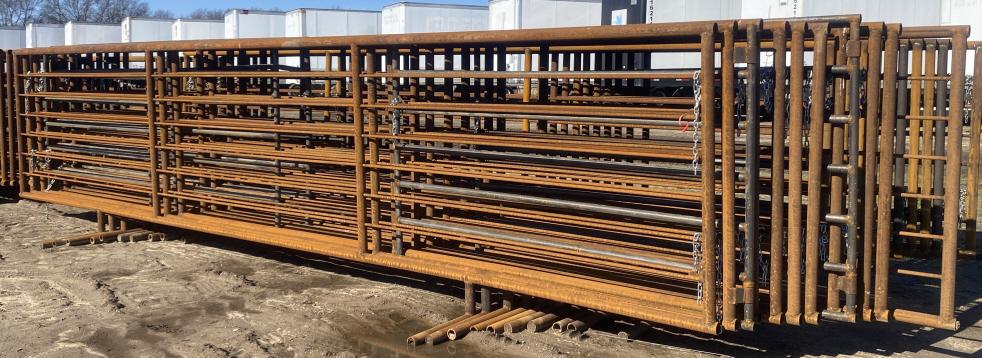 Cattle Panels 10 Panels 2 Gates 24'x68"H