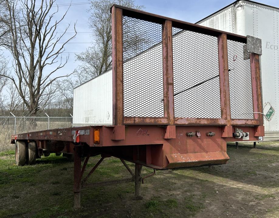 1995 32' Wabash T7A Truss Trailer