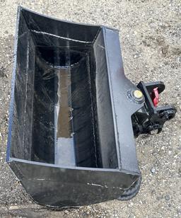 MIVA Hydraulic Quick Attach 24" Bucket