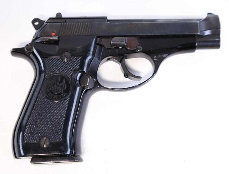 Beretta Model 81 .32 Cal Semi Auto Pistol w/ Case