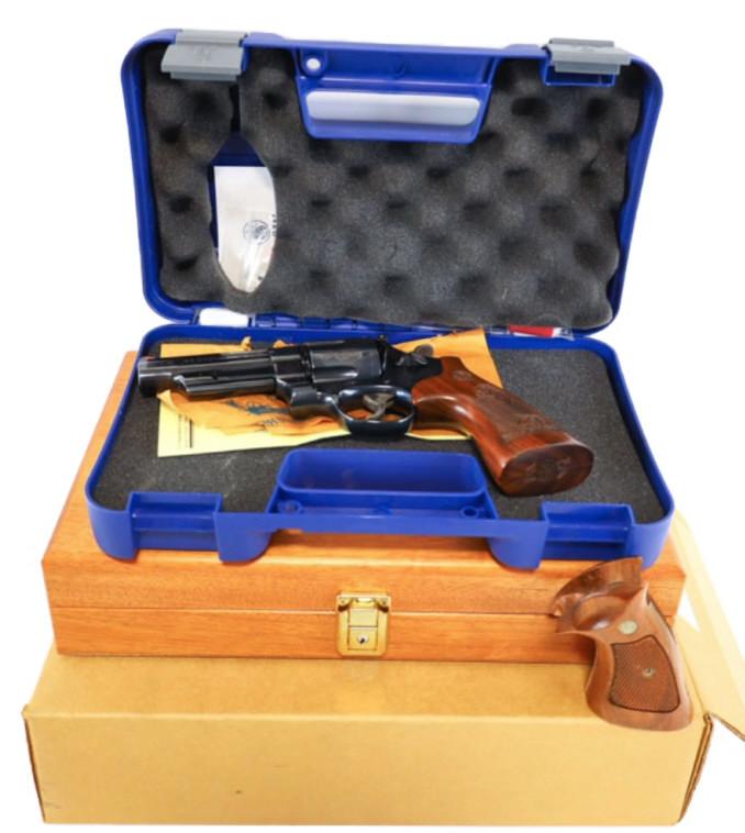 Smith & Wesson Model 29-10 .44 Mag Revolver w Case