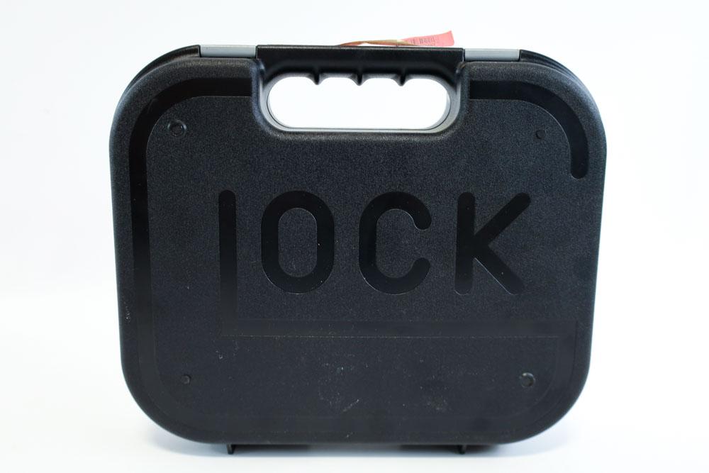 Glock 21 .45 ACP Semi-Auto Pistol w/ Case