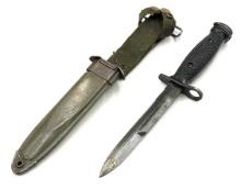 US Military M4 Bayonet Fighting Knife w Scabbard