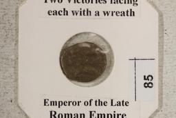 ANCIENT COIN OF THE LATE ROMAN EMPIRE 2 VICTORIES