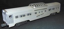 4 Clean Boxed Lionel 2500 Series Passenger Cars