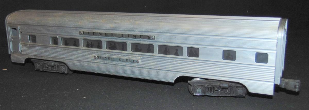 4 Clean Boxed Lionel 2500 Series Passenger Cars