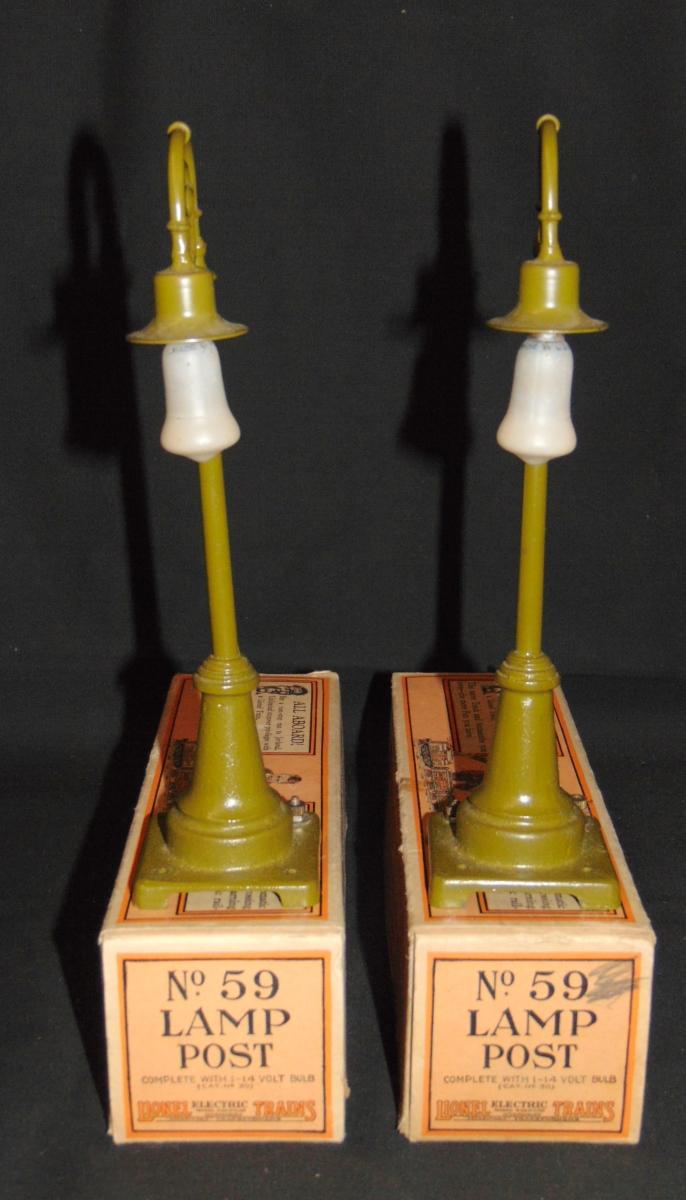 3 Boxed Lionel Lampposts, 1 Scarce