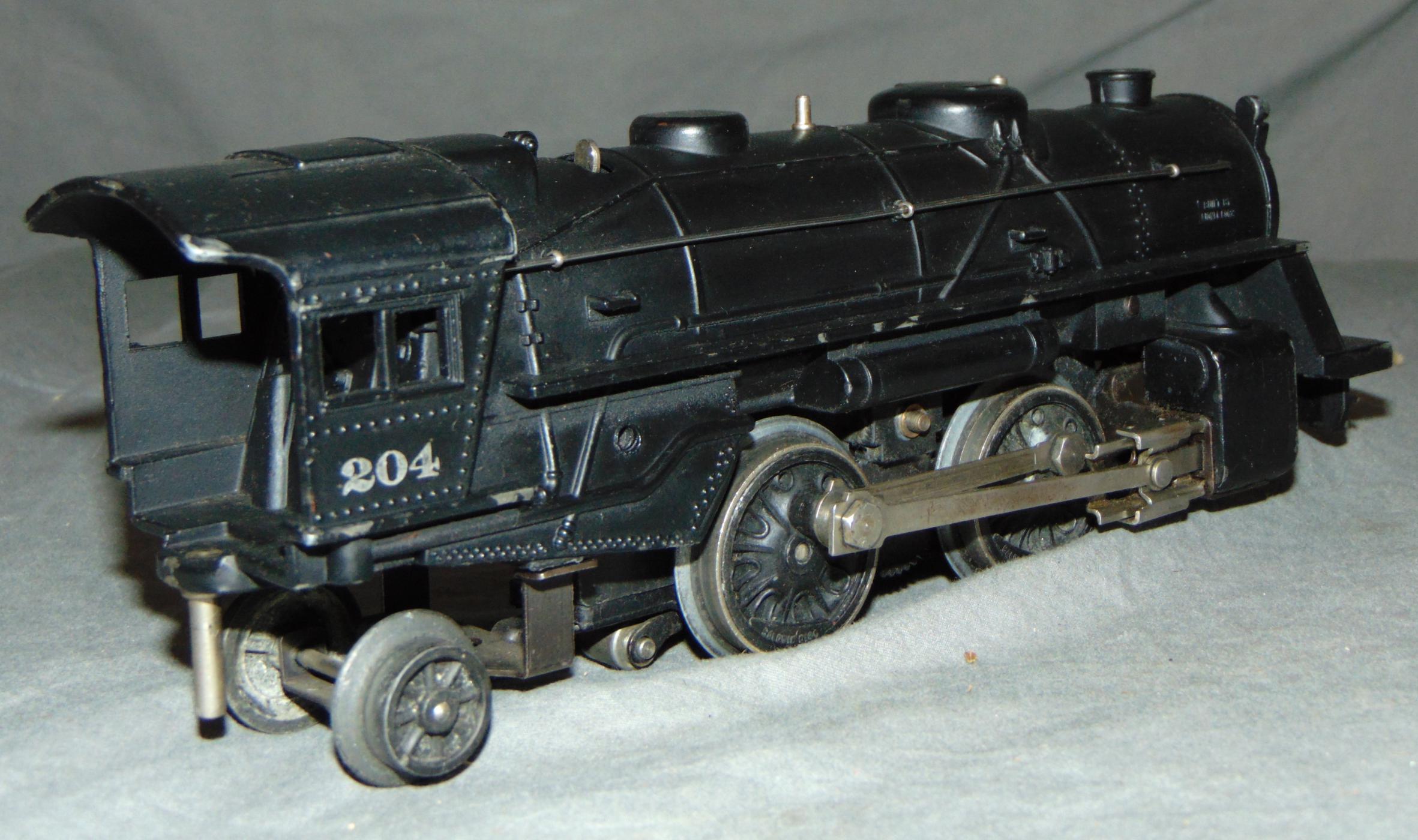 Nice Lionel 229 And 204 Steam Locomotives