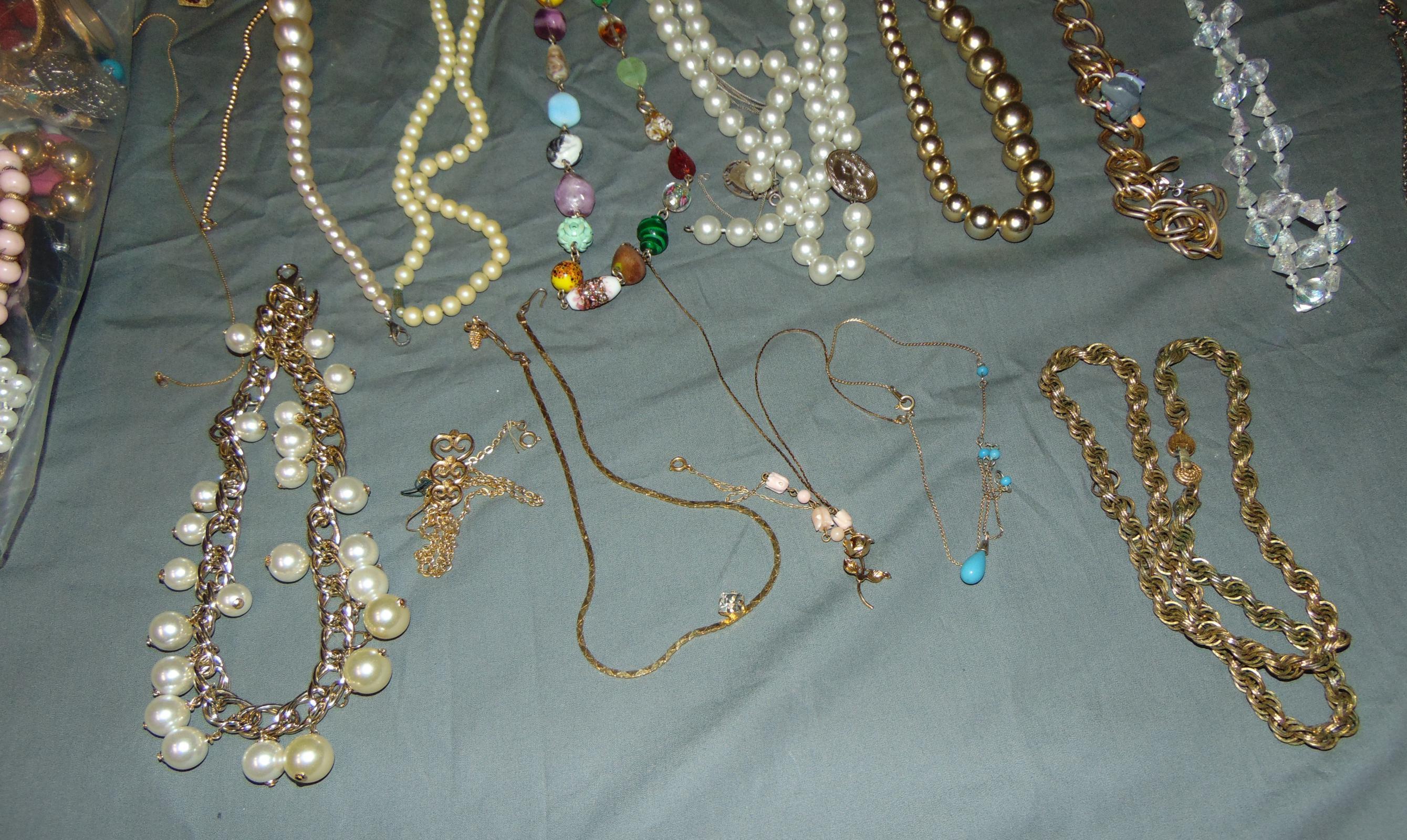 Estate Jewelry Lot.