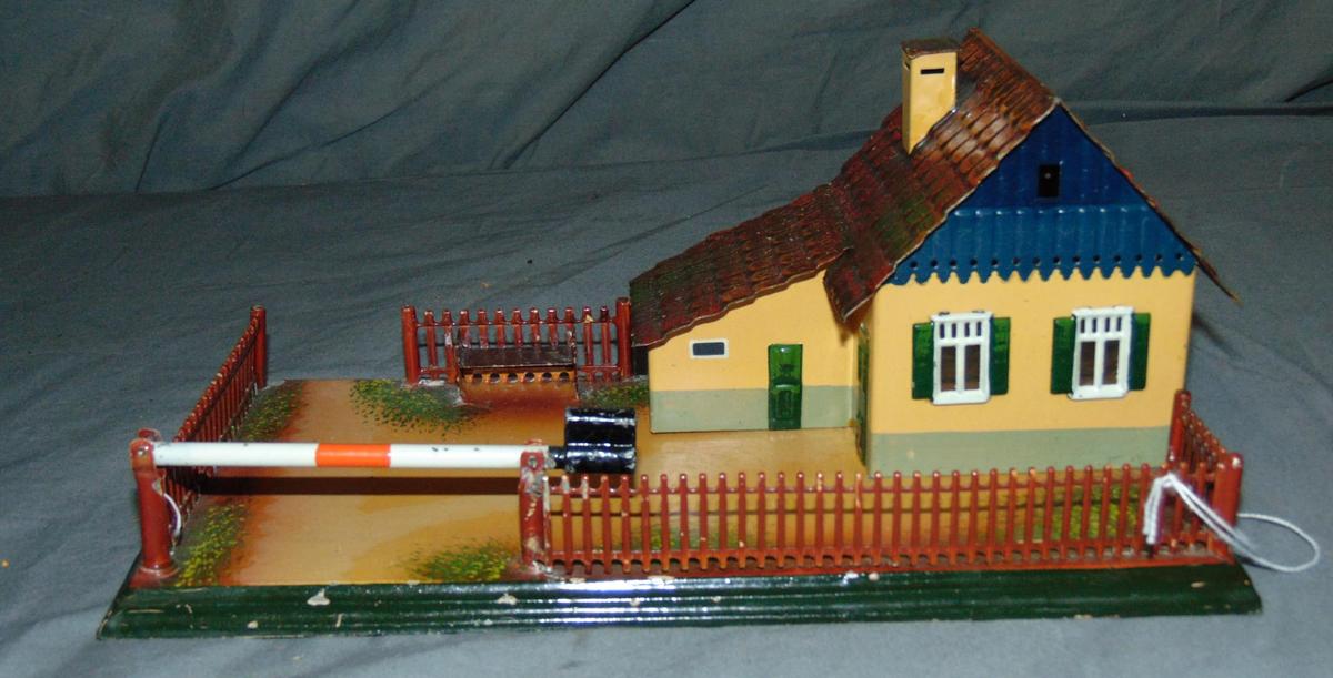 Nice Marklin O Gauge Country Station