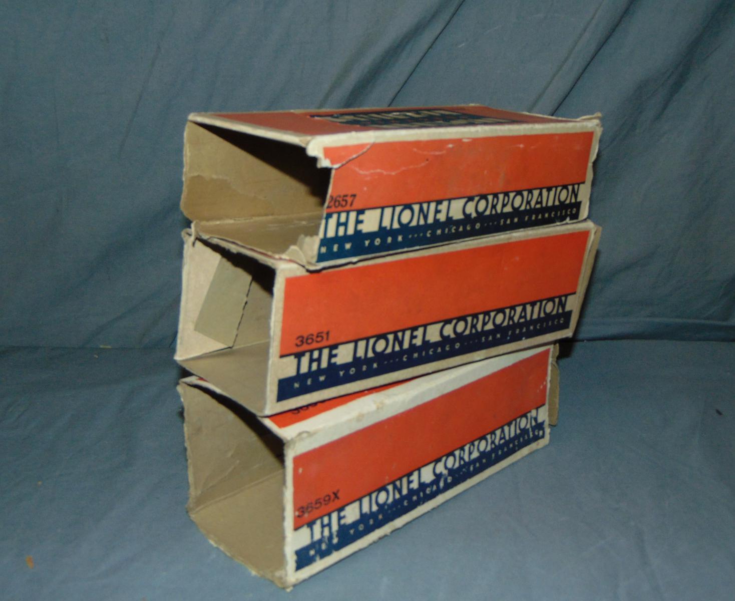 6 Late Boxed Lionel Freight Cars