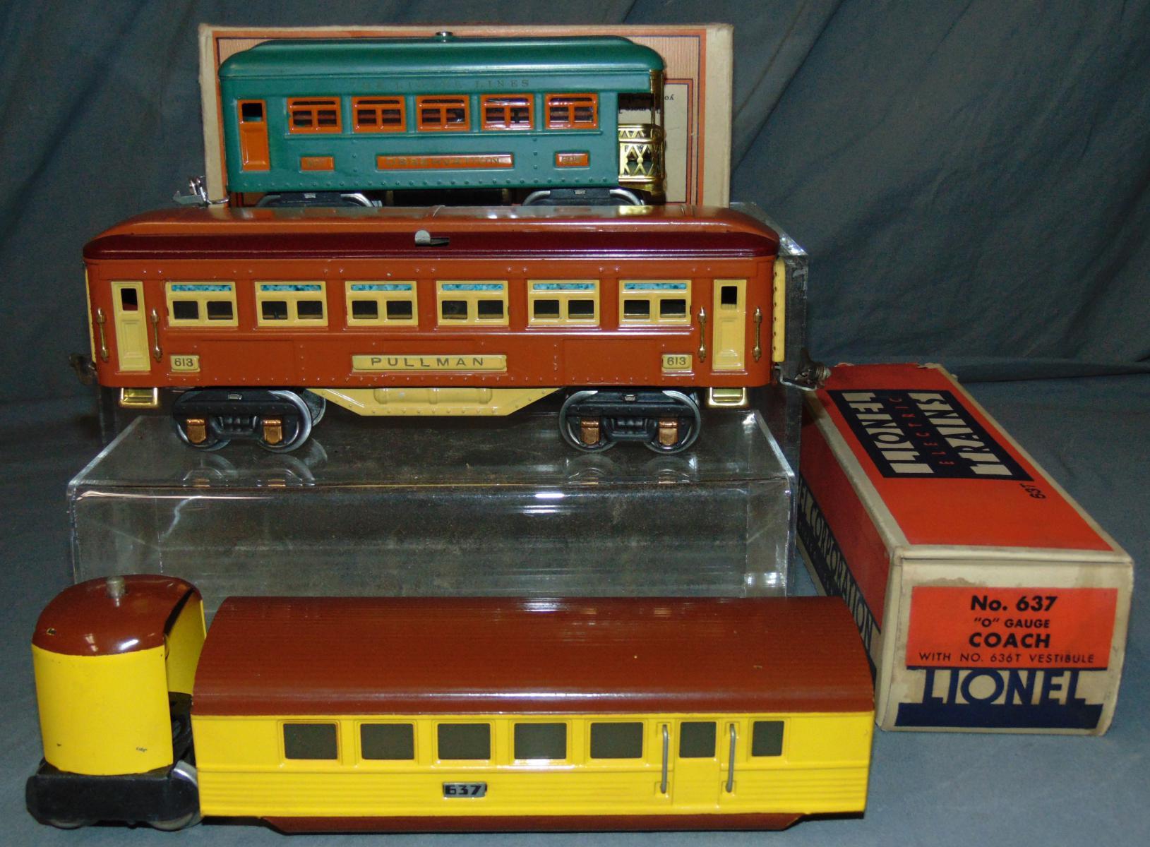 3 LN Lionel Passenger Cars