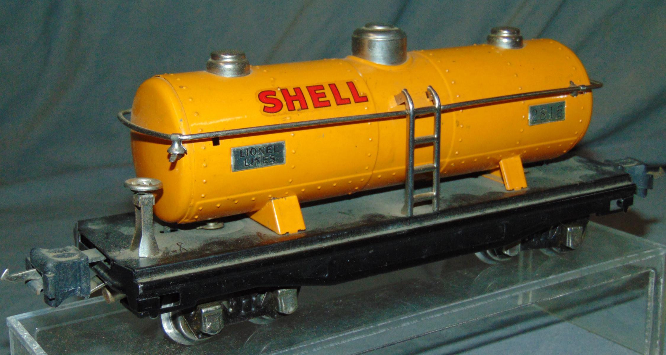 3 Lionel 2815 Shell Tanks Cars