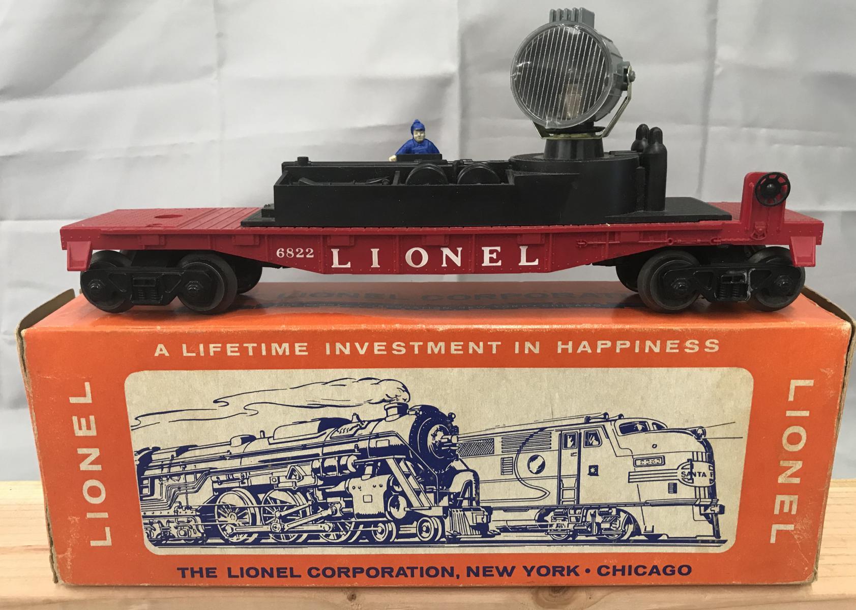 LN Boxed Lionel 3435 & 6822 Freight Cars