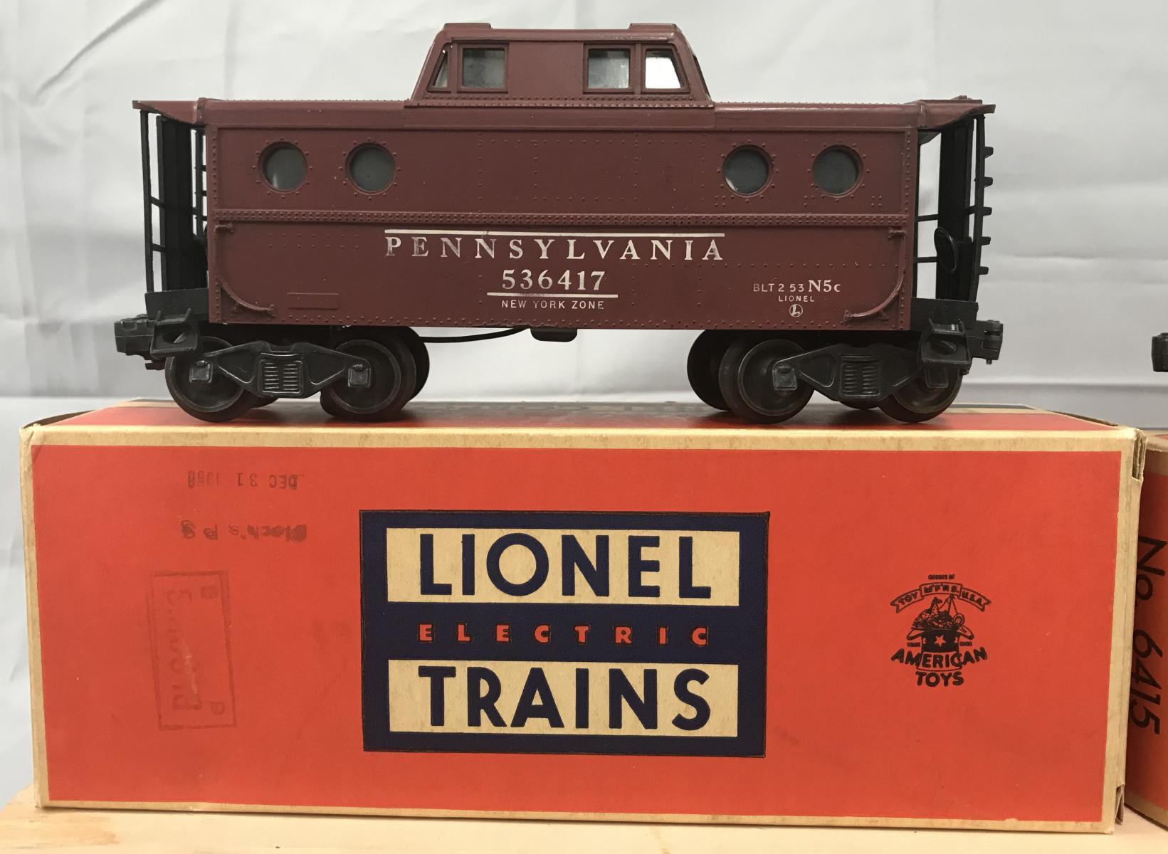 4 LN Boxed Lionel Freight Cars