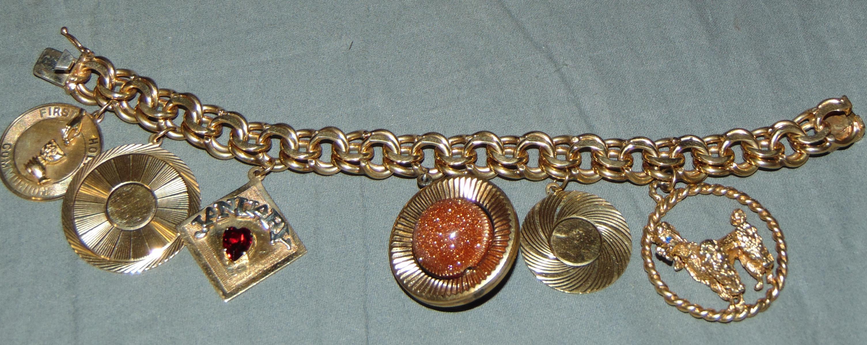 14Kt Gold Jewelry Lot.