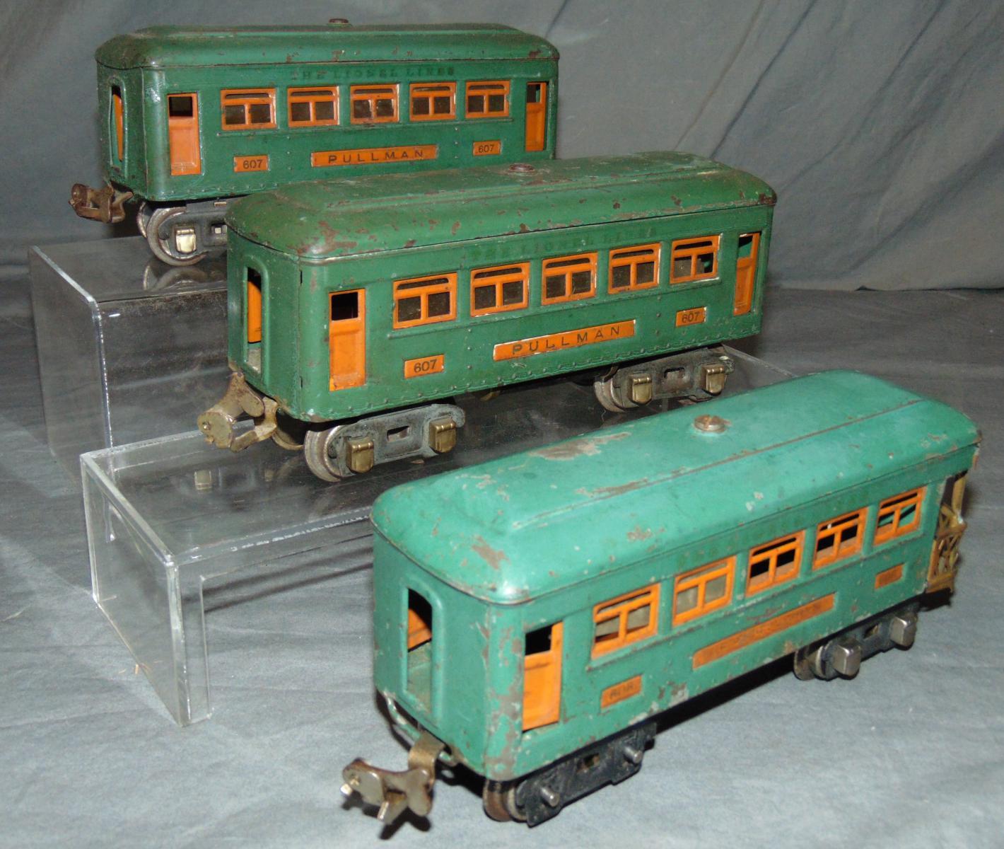 5 Lionel Prewar Passenger Cars